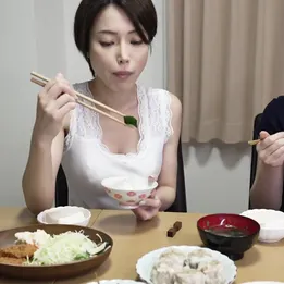 Mio Kimijima - I took a bath again with my super sexy aunt MILF